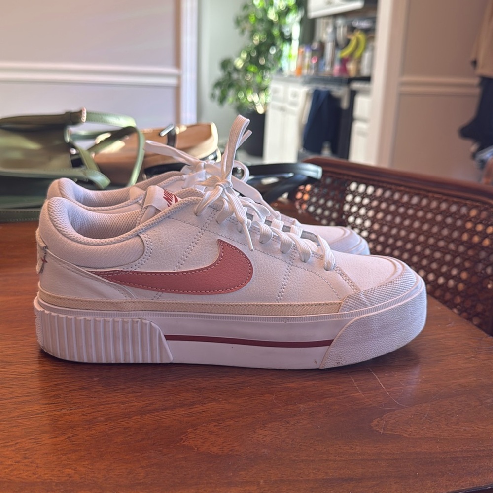 Nike Court Legacy Lifts white/pink